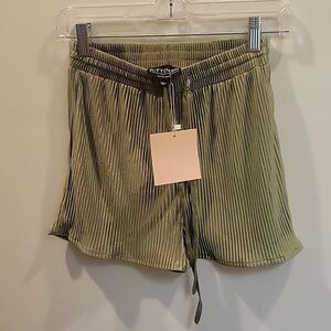 Olive pleated shorts